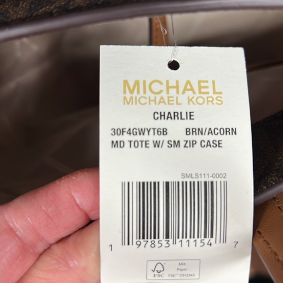 Michael Kors - Picture 9 of 9